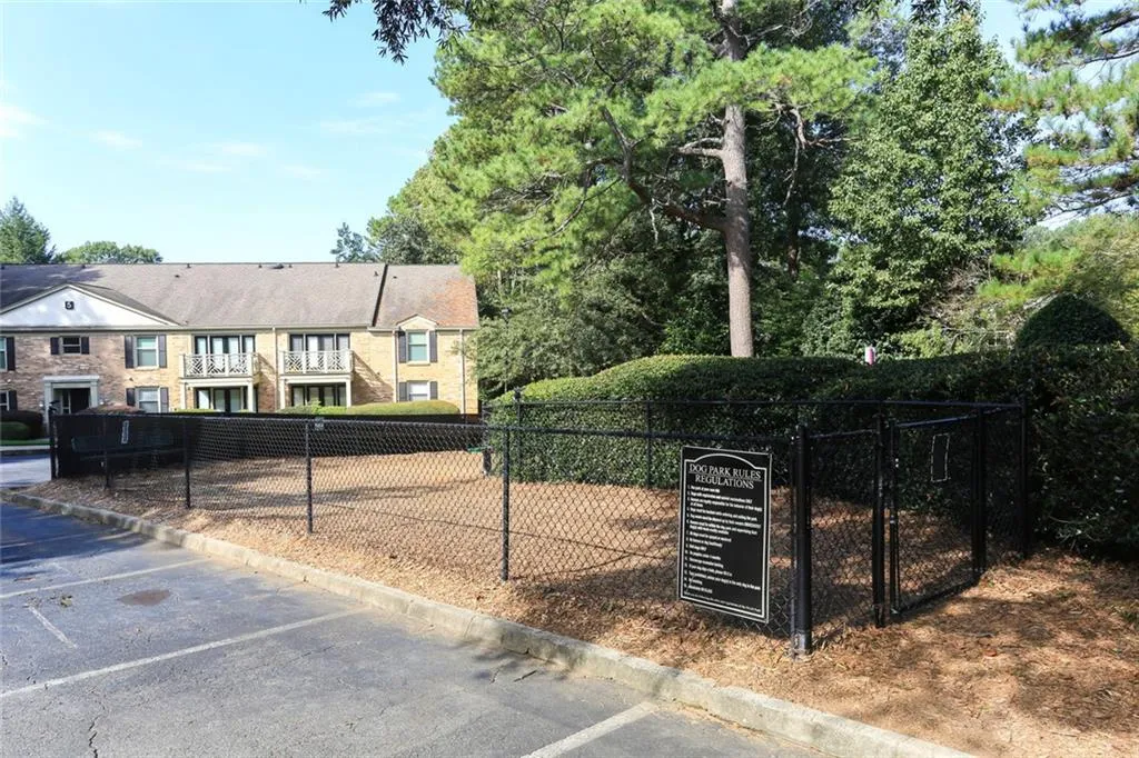 3650 Ashford Dunwoody Road Northeast Road Ne Unit, Brookhaven, Georgia 30319, 2 Bedrooms Bedrooms, ,1 BathroomBathrooms,Residential,For Sale,3650 Ashford Dunwoody Road Northeast Road Ne Unit ,7618062