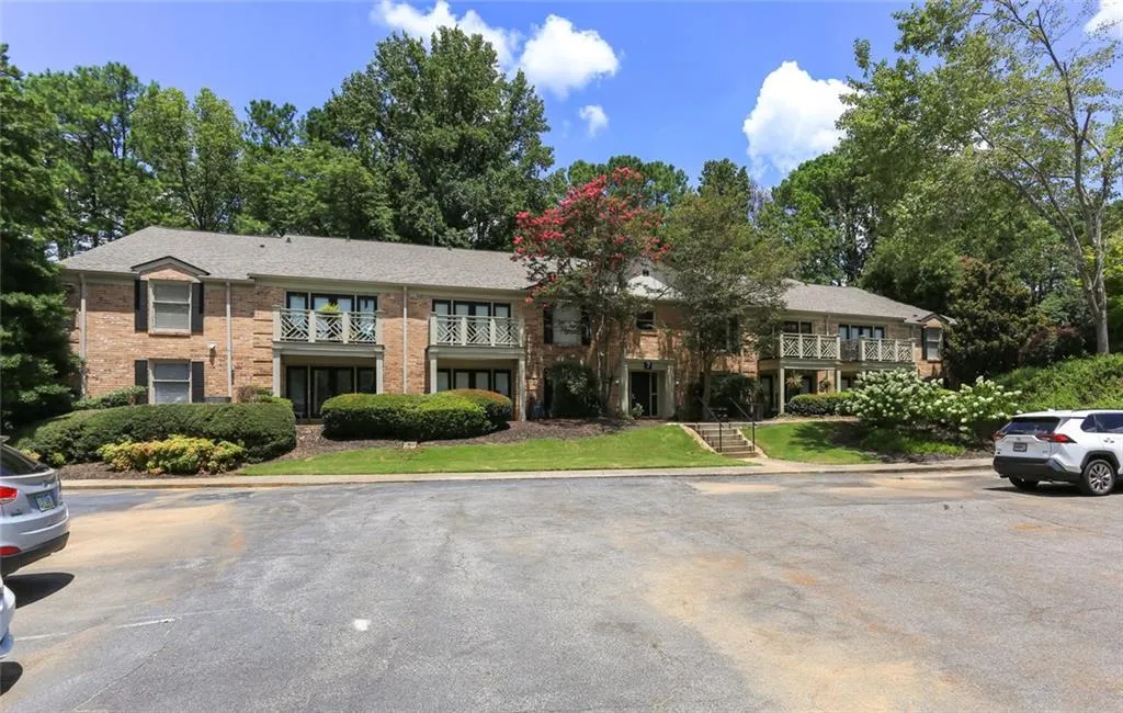 3650 Ashford Dunwoody Road Northeast Road Ne Unit, Brookhaven, Georgia 30319, 2 Bedrooms Bedrooms, ,1 BathroomBathrooms,Residential,For Sale,3650 Ashford Dunwoody Road Northeast Road Ne Unit ,7618062