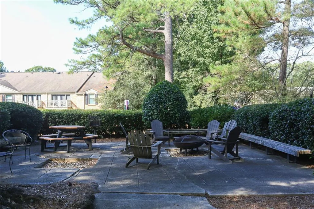3650 Ashford Dunwoody Road Northeast Road Ne Unit, Brookhaven, Georgia 30319, 2 Bedrooms Bedrooms, ,1 BathroomBathrooms,Residential,For Sale,3650 Ashford Dunwoody Road Northeast Road Ne Unit ,7618062