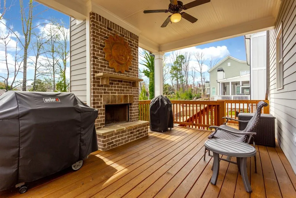 214 Belle Lane, Atlanta, Georgia 30328, 5 Bedrooms Bedrooms, ,5 BathroomsBathrooms,Residential,Sold,214 Belle Lane,6859602