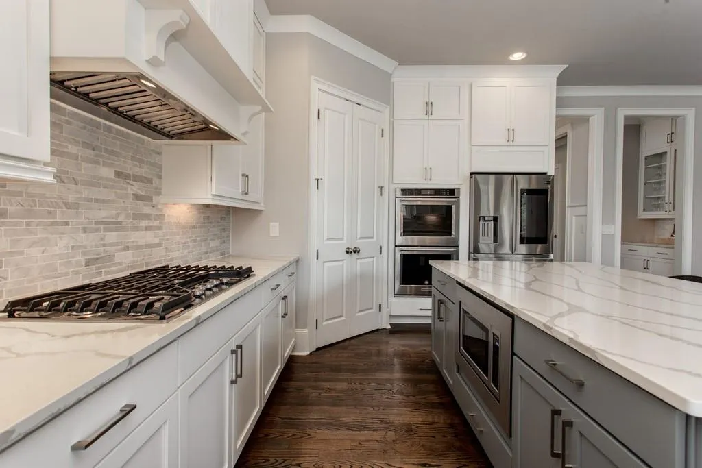 214 Belle Lane, Atlanta, Georgia 30328, 5 Bedrooms Bedrooms, ,5 BathroomsBathrooms,Residential,Sold,214 Belle Lane,6859602