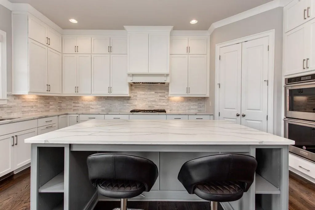 214 Belle Lane, Atlanta, Georgia 30328, 5 Bedrooms Bedrooms, ,5 BathroomsBathrooms,Residential,Sold,214 Belle Lane,6859602