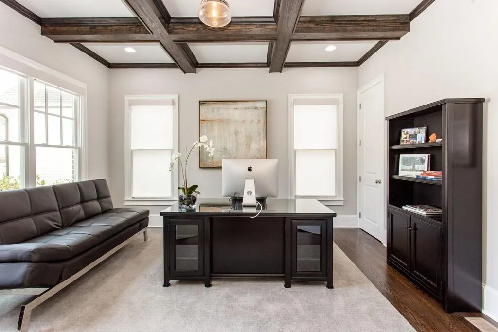 214 Belle Lane, Atlanta, Georgia 30328, 5 Bedrooms Bedrooms, ,5 BathroomsBathrooms,Residential,Sold,214 Belle Lane,6859602