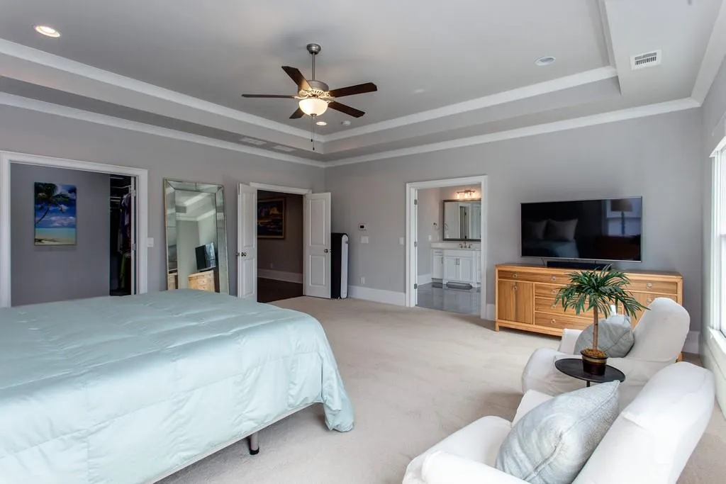 214 Belle Lane, Atlanta, Georgia 30328, 5 Bedrooms Bedrooms, ,5 BathroomsBathrooms,Residential,Sold,214 Belle Lane,6859602