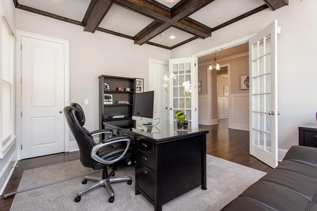 214 Belle Lane, Atlanta, Georgia 30328, 5 Bedrooms Bedrooms, ,5 BathroomsBathrooms,Residential,Sold,214 Belle Lane,6859602