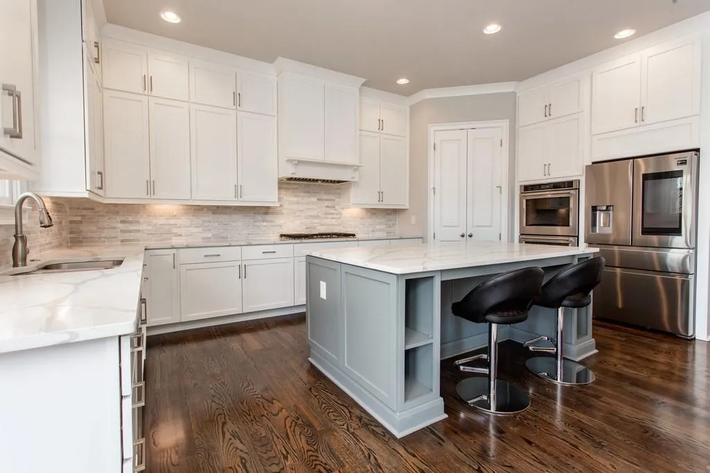 214 Belle Lane, Atlanta, Georgia 30328, 5 Bedrooms Bedrooms, ,5 BathroomsBathrooms,Residential,Sold,214 Belle Lane,6859602