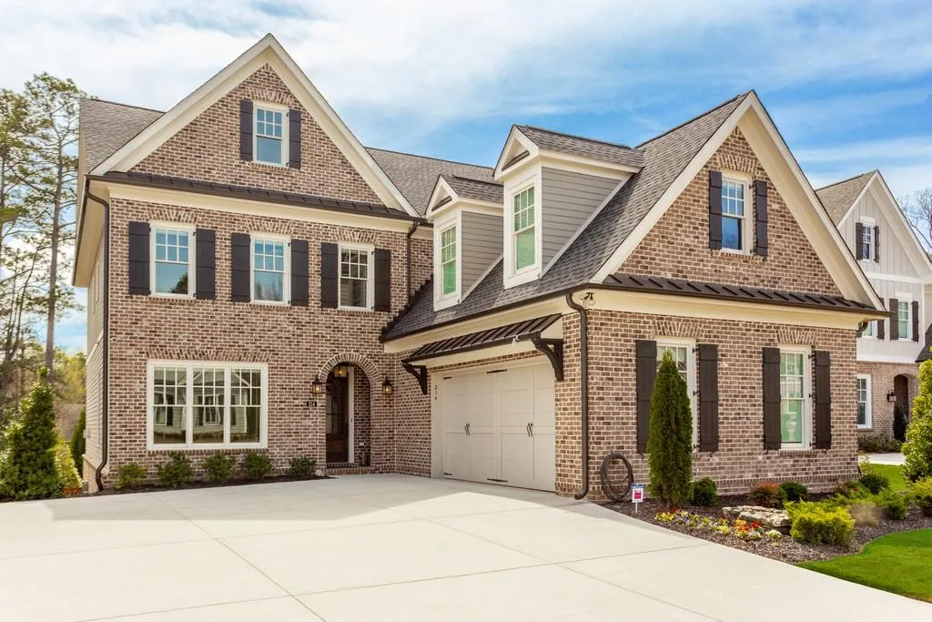 214 Belle Lane, Atlanta, Georgia 30328, 5 Bedrooms Bedrooms, ,5 BathroomsBathrooms,Residential,Sold,214 Belle Lane,6859602