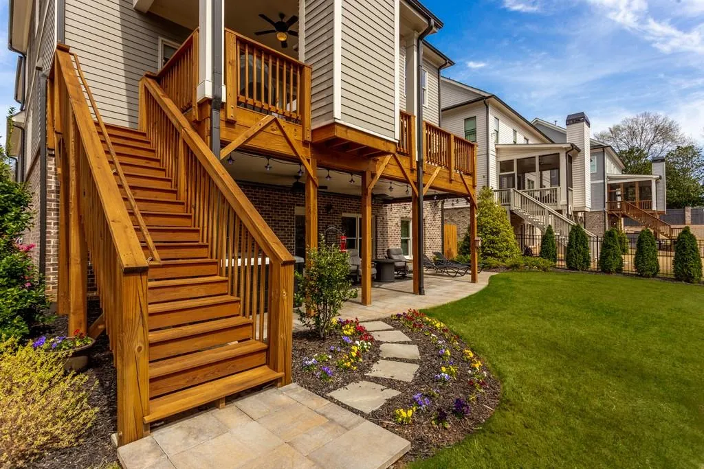 214 Belle Lane, Atlanta, Georgia 30328, 5 Bedrooms Bedrooms, ,5 BathroomsBathrooms,Residential,Sold,214 Belle Lane,6859602