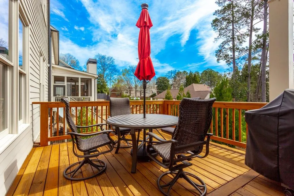 214 Belle Lane, Atlanta, Georgia 30328, 5 Bedrooms Bedrooms, ,5 BathroomsBathrooms,Residential,Sold,214 Belle Lane,6859602