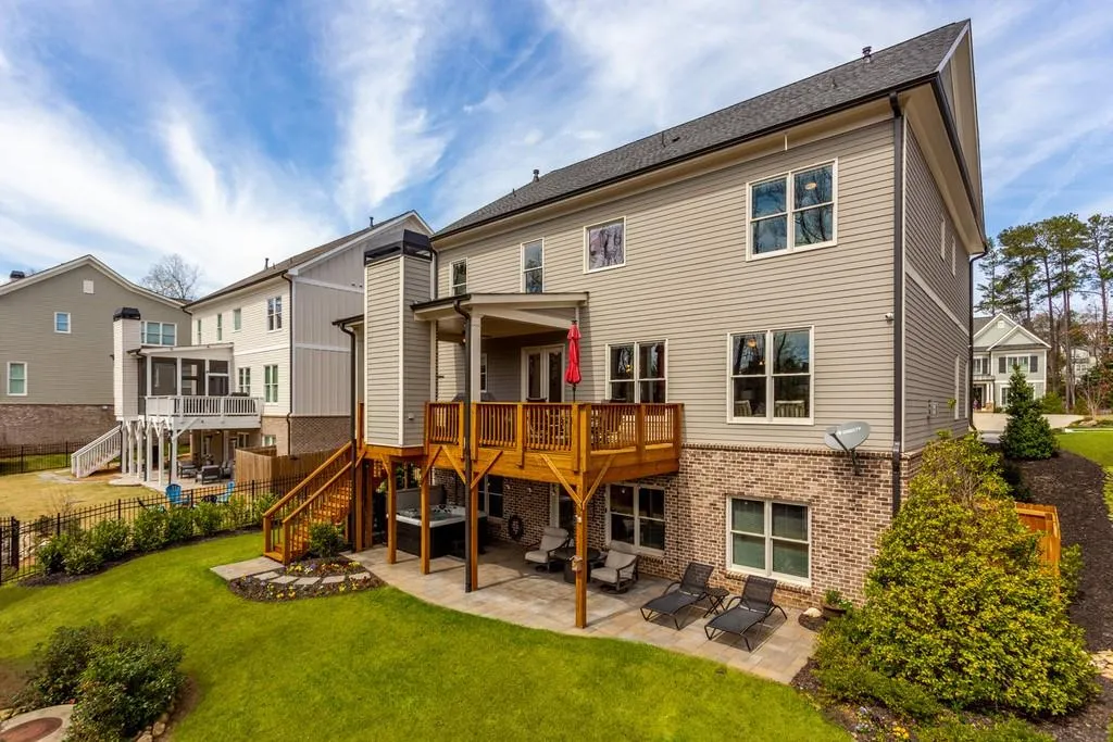 214 Belle Lane, Atlanta, Georgia 30328, 5 Bedrooms Bedrooms, ,5 BathroomsBathrooms,Residential,Sold,214 Belle Lane,6859602