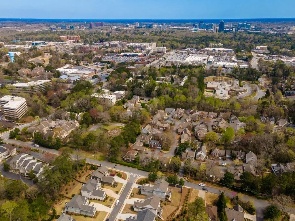 214 Belle Lane, Atlanta, Georgia 30328, 5 Bedrooms Bedrooms, ,5 BathroomsBathrooms,Residential,Sold,214 Belle Lane,6859602