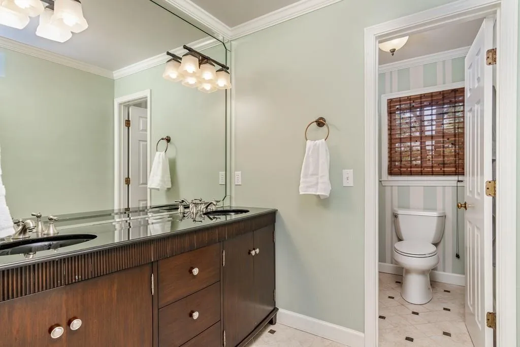 175 Inland Ridge Way, Sandy Springs, Georgia 30342, 5 Bedrooms Bedrooms, ,3 BathroomsBathrooms,Residential,Sold,175 Inland Ridge Way,6543061