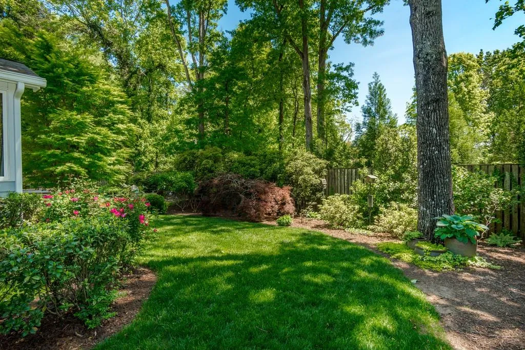 175 Inland Ridge Way, Sandy Springs, Georgia 30342, 5 Bedrooms Bedrooms, ,3 BathroomsBathrooms,Residential,Sold,175 Inland Ridge Way,6543061