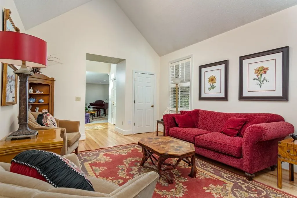 175 Inland Ridge Way, Sandy Springs, Georgia 30342, 5 Bedrooms Bedrooms, ,3 BathroomsBathrooms,Residential,Sold,175 Inland Ridge Way,6543061