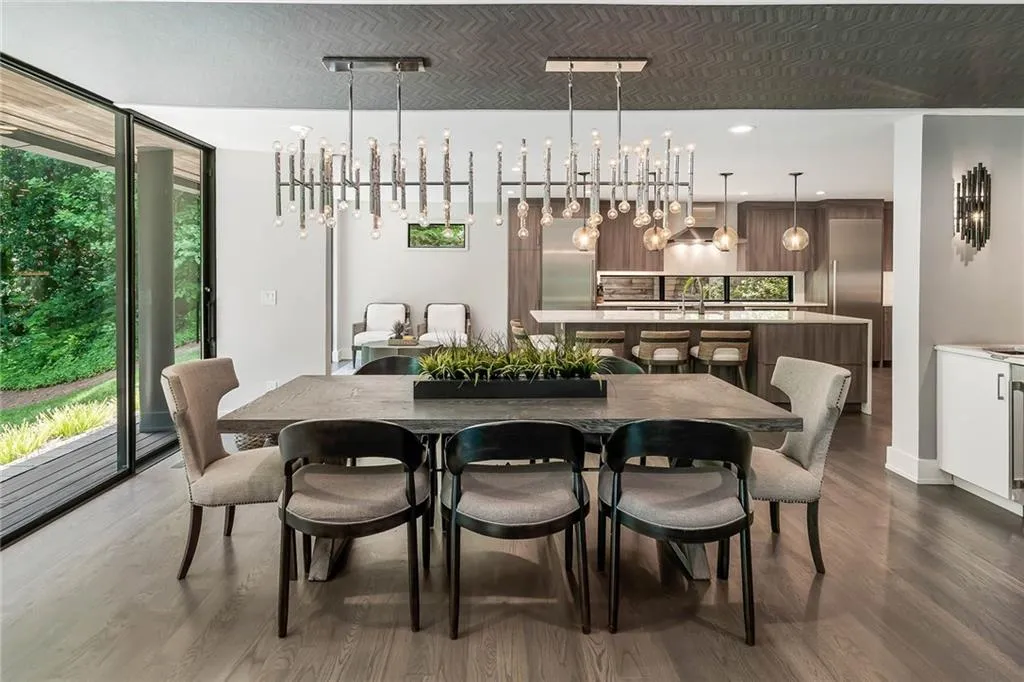 4845 Tanglewood Court, Atlanta, Georgia 30327, 5 Bedrooms Bedrooms, ,3 BathroomsBathrooms,Residential,Sold,4845 Tanglewood Court,7080957