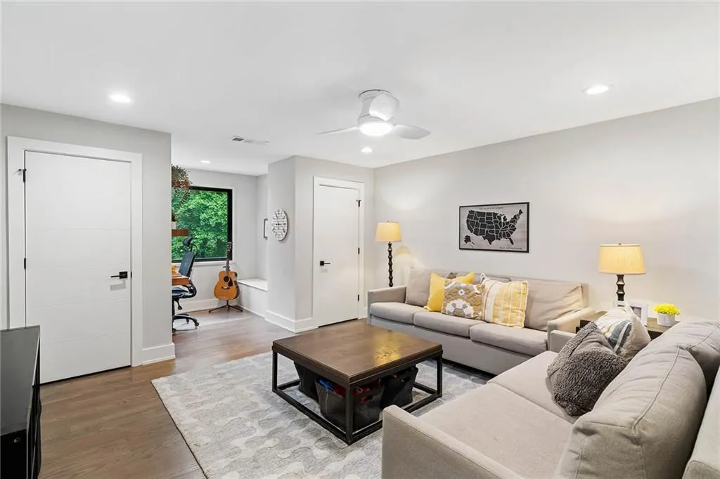 4845 Tanglewood Court, Atlanta, Georgia 30327, 5 Bedrooms Bedrooms, ,3 BathroomsBathrooms,Residential,Sold,4845 Tanglewood Court,7080957