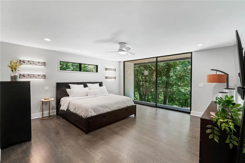 4845 Tanglewood Court, Atlanta, Georgia 30327, 5 Bedrooms Bedrooms, ,3 BathroomsBathrooms,Residential,Sold,4845 Tanglewood Court,7080957