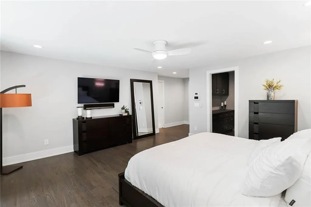 4845 Tanglewood Court, Atlanta, Georgia 30327, 5 Bedrooms Bedrooms, ,3 BathroomsBathrooms,Residential,Sold,4845 Tanglewood Court,7080957