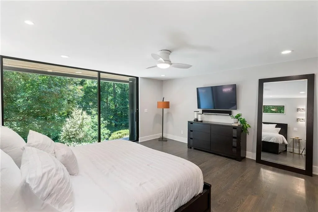 4845 Tanglewood Court, Atlanta, Georgia 30327, 5 Bedrooms Bedrooms, ,3 BathroomsBathrooms,Residential,Sold,4845 Tanglewood Court,7080957