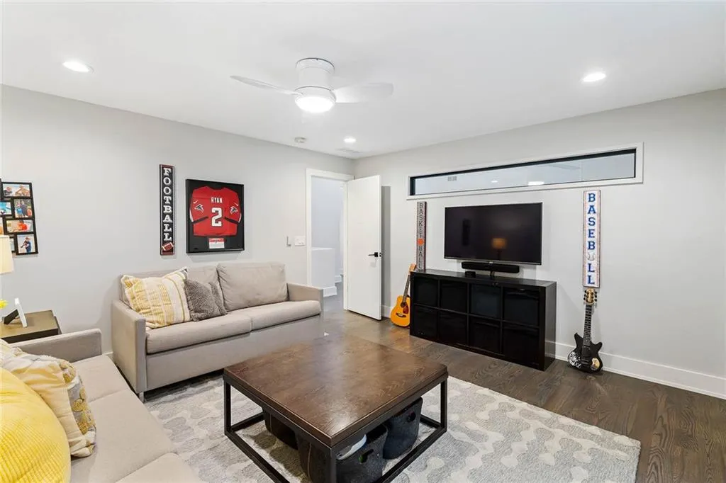 4845 Tanglewood Court, Atlanta, Georgia 30327, 5 Bedrooms Bedrooms, ,3 BathroomsBathrooms,Residential,Sold,4845 Tanglewood Court,7080957