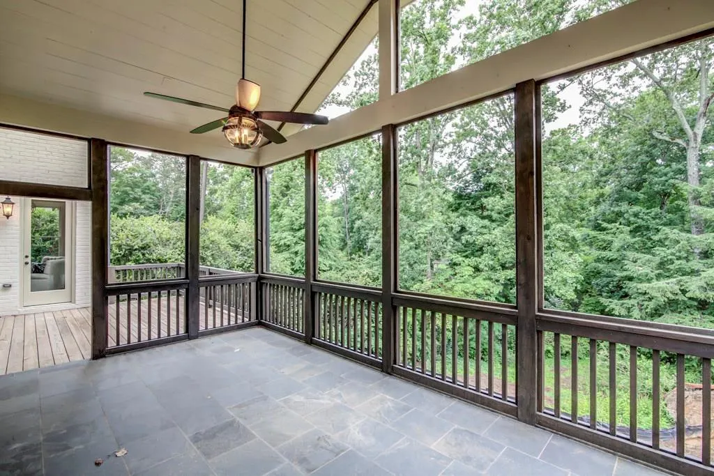 4726 E Conway Drive Nw, Atlanta, Georgia 30327, 5 Bedrooms Bedrooms, ,5 BathroomsBathrooms,Residential,Sold,4726 E Conway Drive Nw,5695278