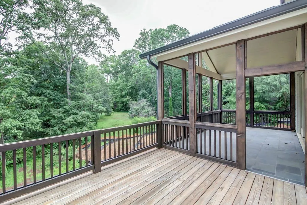 4726 E Conway Drive Nw, Atlanta, Georgia 30327, 5 Bedrooms Bedrooms, ,5 BathroomsBathrooms,Residential,Sold,4726 E Conway Drive Nw,5695278