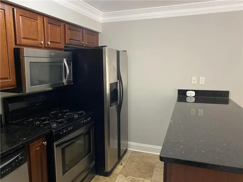 6980 Roswell Road Unit P4, Atlanta, Georgia 30328, 1 Bedroom Bedrooms, ,1 BathroomBathrooms,Residential,Sold,6980 Roswell Road Unit P4,6970836