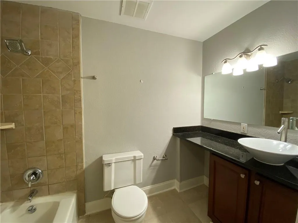 6980 Roswell Road Unit P4, Atlanta, Georgia 30328, 1 Bedroom Bedrooms, ,1 BathroomBathrooms,Residential,Sold,6980 Roswell Road Unit P4,6970836