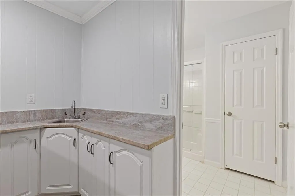 5273 Glenridge Drive, Atlanta, Georgia 30342, 3 Bedrooms Bedrooms, ,3 BathroomsBathrooms,Residential,For Sale,5273 Glenridge Drive,7624020