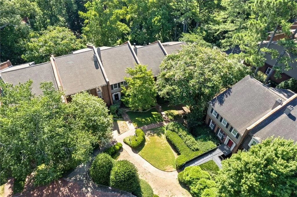 5273 Glenridge Drive, Atlanta, Georgia 30342, 3 Bedrooms Bedrooms, ,3 BathroomsBathrooms,Residential,For Sale,5273 Glenridge Drive,7624020