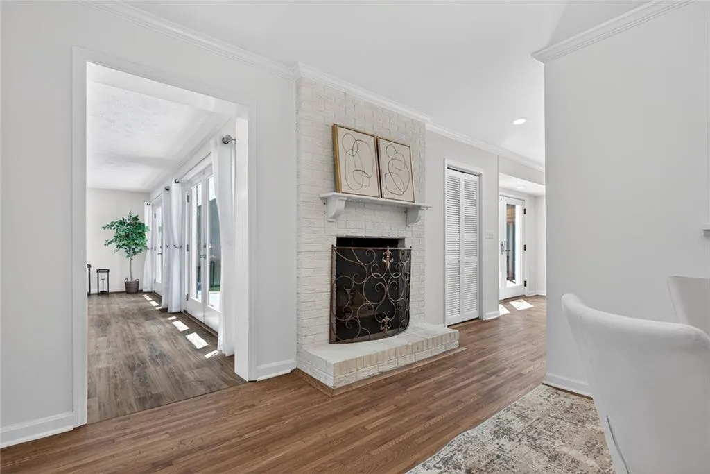 Atlanta, Georgia 30328, 4 Bedrooms Bedrooms, ,2 BathroomsBathrooms,Residential,For Sale,7744052