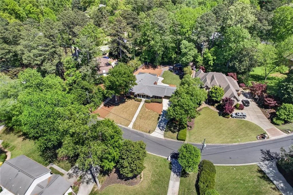 Atlanta, Georgia 30328, 4 Bedrooms Bedrooms, ,2 BathroomsBathrooms,Residential,For Sale,7744052