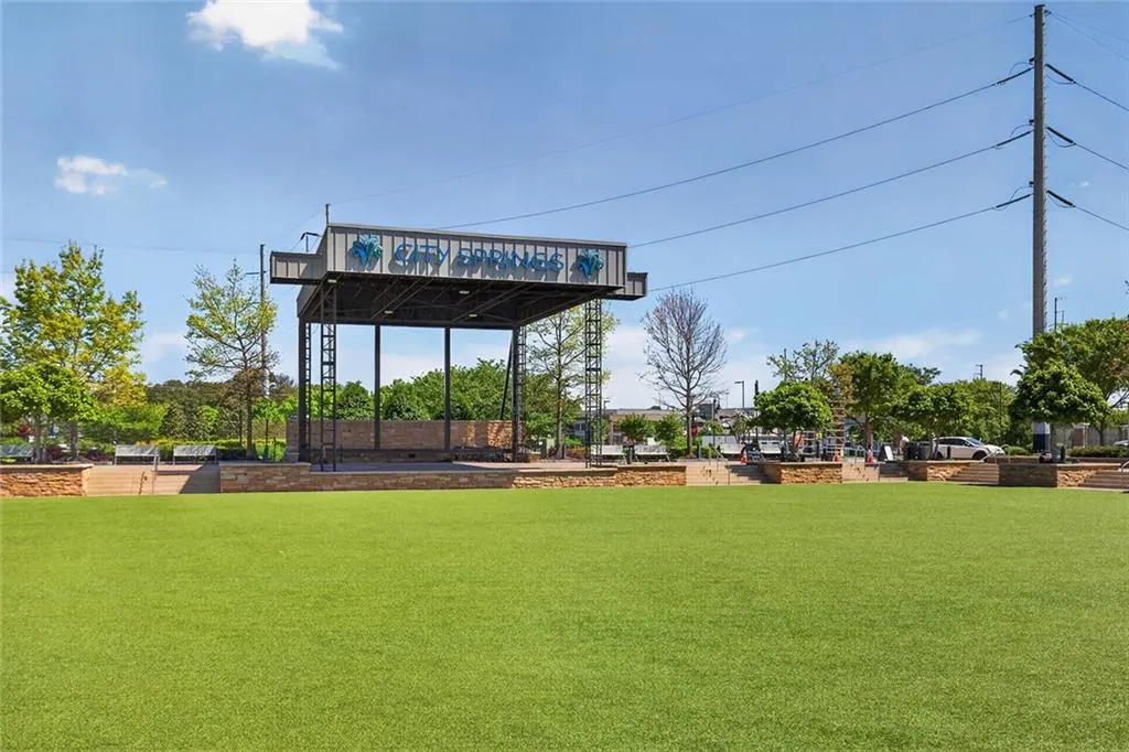 Atlanta, Georgia 30328, 4 Bedrooms Bedrooms, ,2 BathroomsBathrooms,Residential,For Sale,7744052