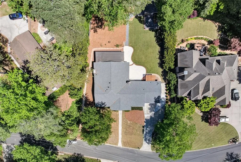 Atlanta, Georgia 30328, 4 Bedrooms Bedrooms, ,2 BathroomsBathrooms,Residential,For Sale,7744052