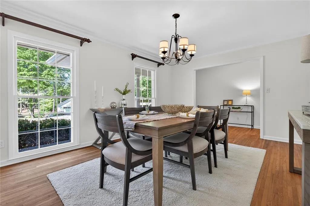 Atlanta, Georgia 30328, 4 Bedrooms Bedrooms, ,2 BathroomsBathrooms,Residential,For Sale,7744052