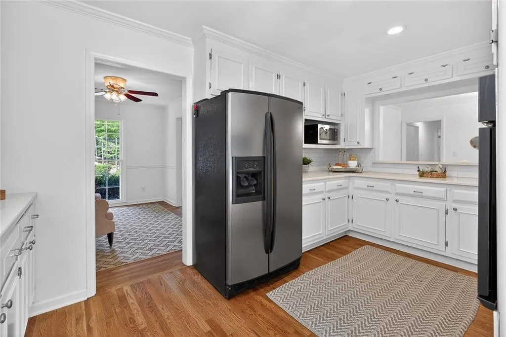 Atlanta, Georgia 30328, 4 Bedrooms Bedrooms, ,2 BathroomsBathrooms,Residential,For Sale,7744052