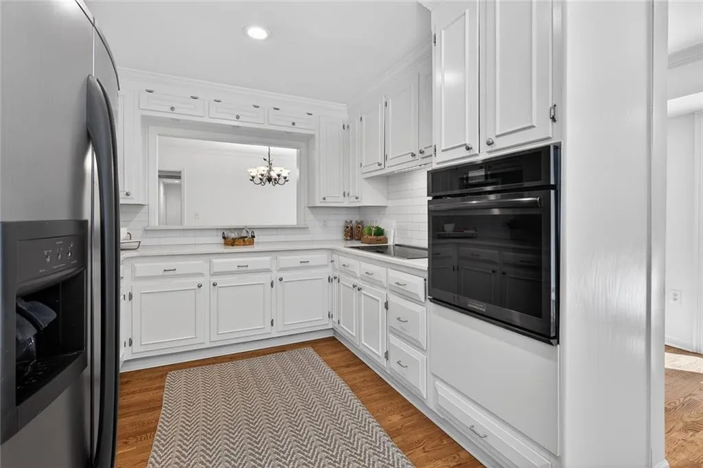 Atlanta, Georgia 30328, 4 Bedrooms Bedrooms, ,2 BathroomsBathrooms,Residential,For Sale,7744052