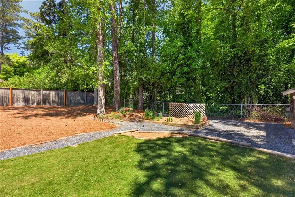 Atlanta, Georgia 30328, 4 Bedrooms Bedrooms, ,2 BathroomsBathrooms,Residential,For Sale,7744052