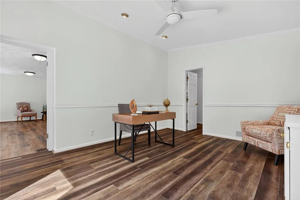 Atlanta, Georgia 30328, 4 Bedrooms Bedrooms, ,2 BathroomsBathrooms,Residential,For Sale,7744052