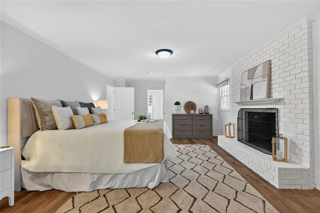 Atlanta, Georgia 30328, 4 Bedrooms Bedrooms, ,2 BathroomsBathrooms,Residential,For Sale,7744052
