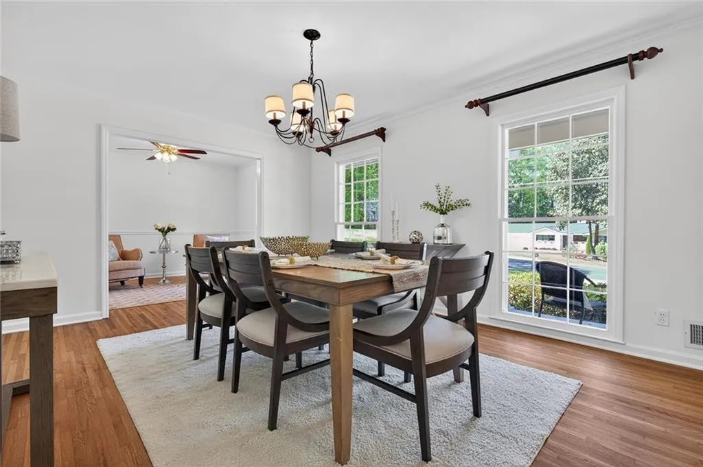 Atlanta, Georgia 30328, 4 Bedrooms Bedrooms, ,2 BathroomsBathrooms,Residential,For Sale,7744052