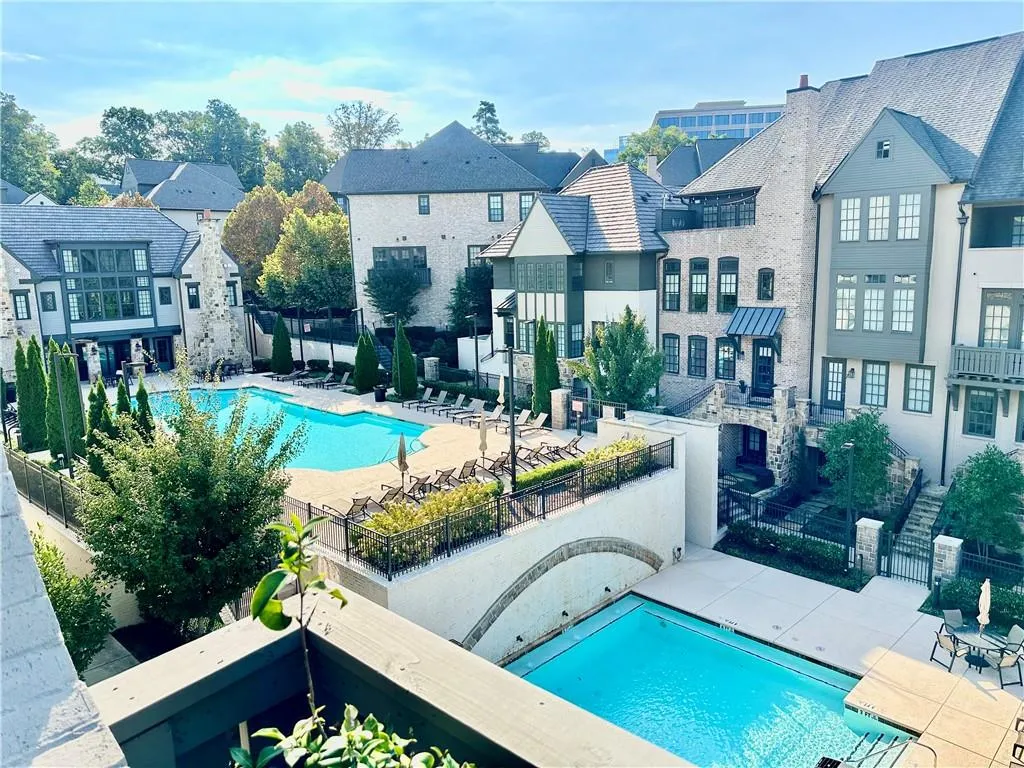 6723 Encore Boulevard, Sandy Springs, Georgia 30328, 3 Bedrooms Bedrooms, ,3 BathroomsBathrooms,Residential,Sold,6723 Encore Boulevard,7448421