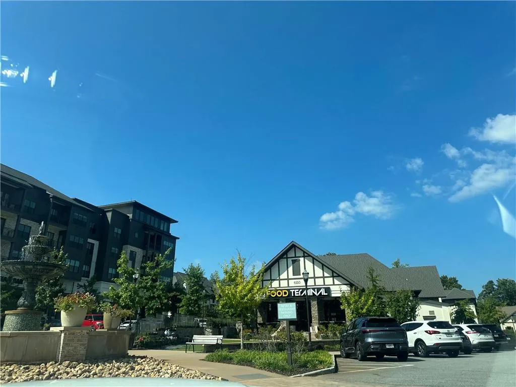 6723 Encore Boulevard, Sandy Springs, Georgia 30328, 3 Bedrooms Bedrooms, ,3 BathroomsBathrooms,Residential,Sold,6723 Encore Boulevard,7448421