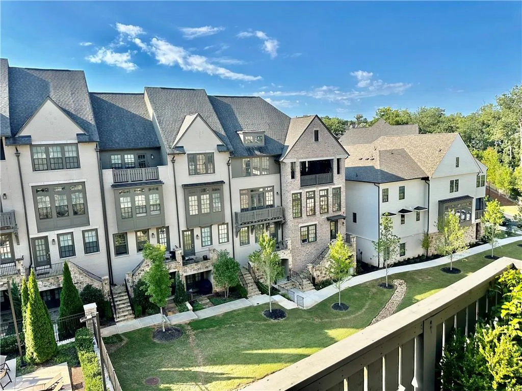 6723 Encore Boulevard, Sandy Springs, Georgia 30328, 3 Bedrooms Bedrooms, ,3 BathroomsBathrooms,Residential,Sold,6723 Encore Boulevard,7448421