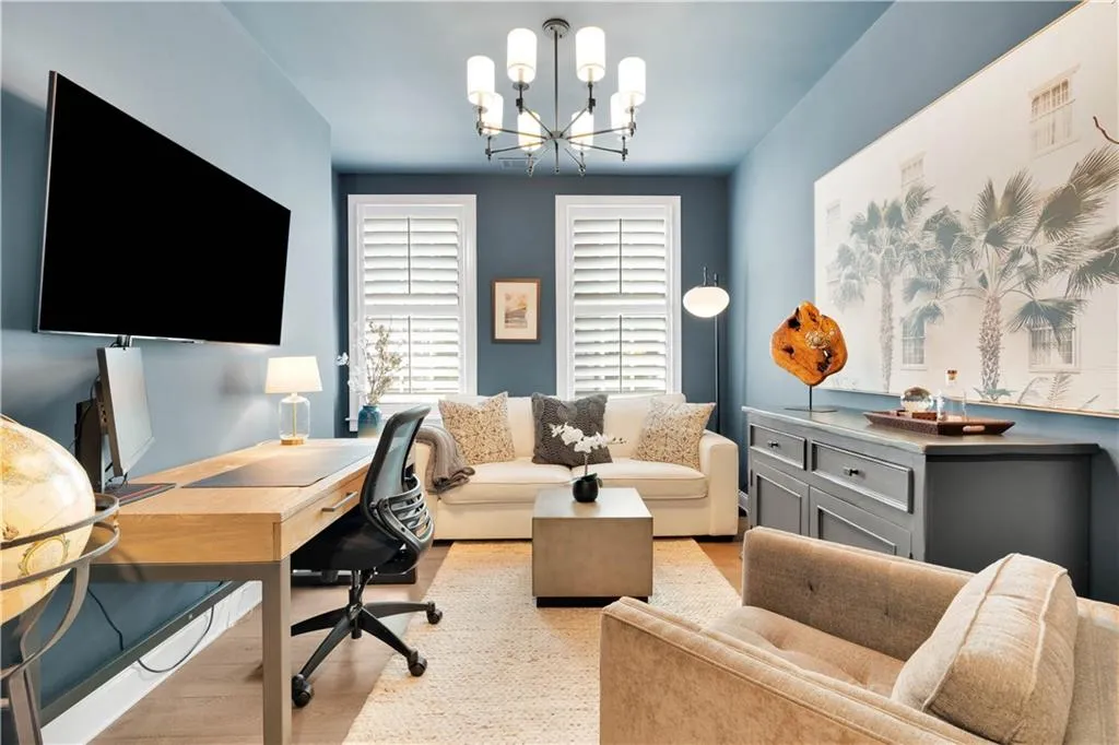 6723 Encore Boulevard, Sandy Springs, Georgia 30328, 3 Bedrooms Bedrooms, ,3 BathroomsBathrooms,Residential,Sold,6723 Encore Boulevard,7448421