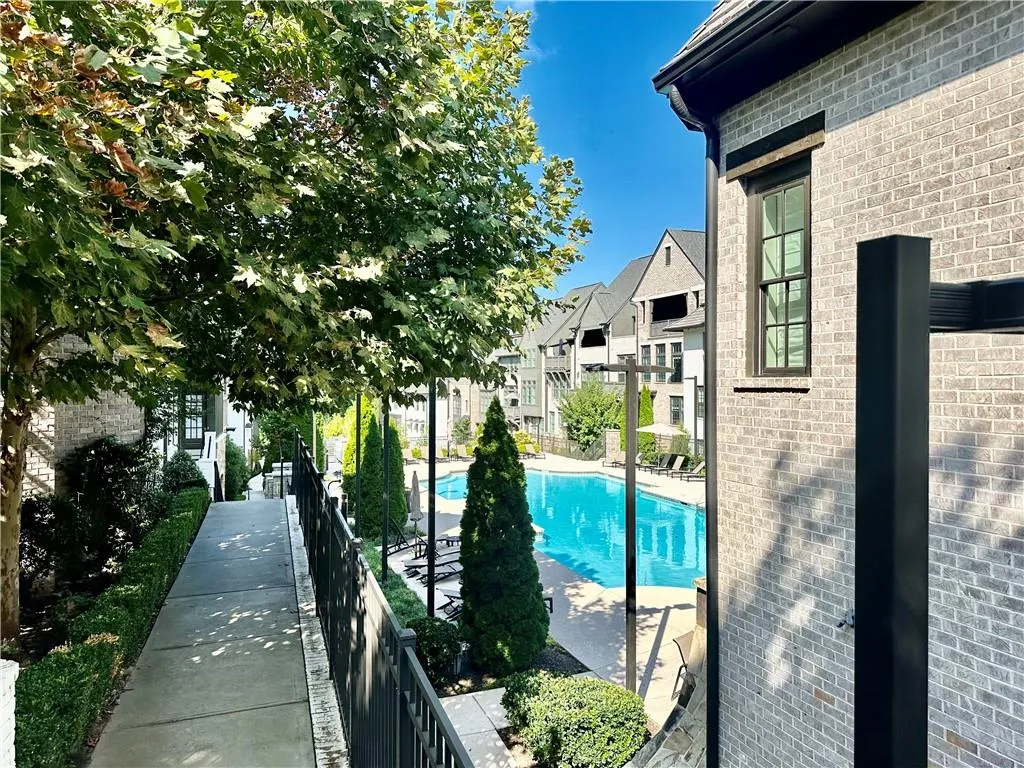 6723 Encore Boulevard, Sandy Springs, Georgia 30328, 3 Bedrooms Bedrooms, ,3 BathroomsBathrooms,Residential,Sold,6723 Encore Boulevard,7448421