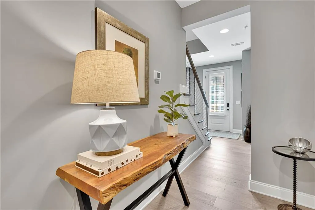 6723 Encore Boulevard, Sandy Springs, Georgia 30328, 3 Bedrooms Bedrooms, ,3 BathroomsBathrooms,Residential,Sold,6723 Encore Boulevard,7448421