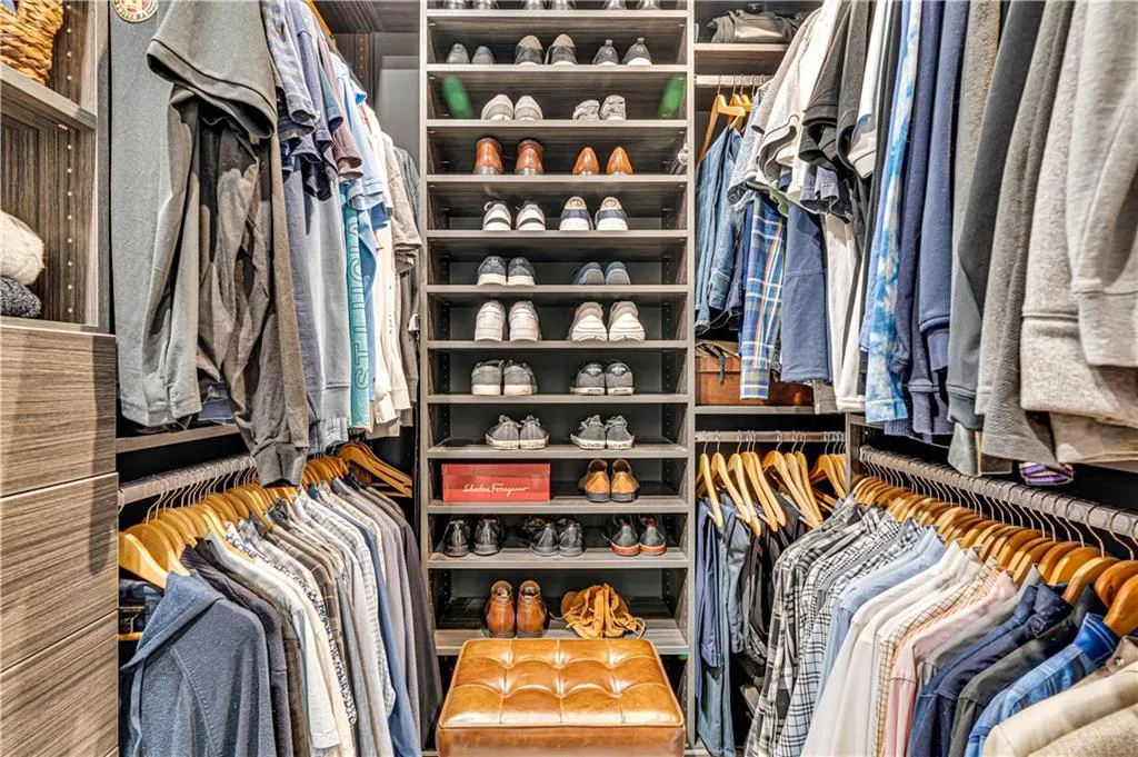 6723 Encore Boulevard, Sandy Springs, Georgia 30328, 3 Bedrooms Bedrooms, ,3 BathroomsBathrooms,Residential,Sold,6723 Encore Boulevard,7448421