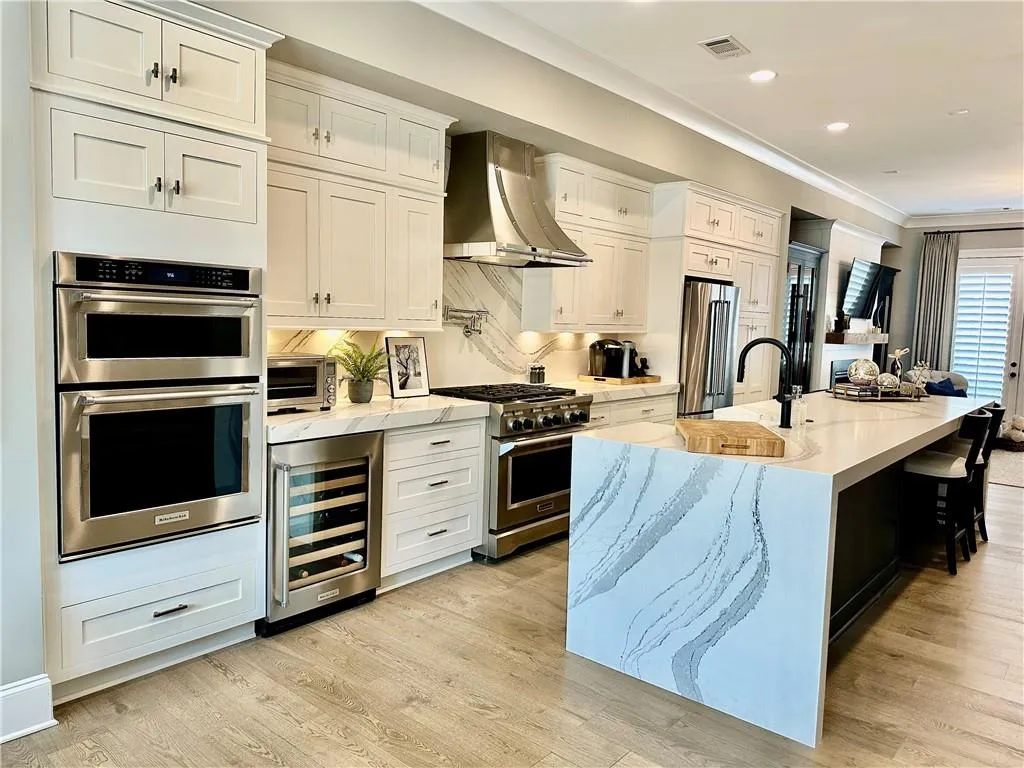 6723 Encore Boulevard, Sandy Springs, Georgia 30328, 3 Bedrooms Bedrooms, ,3 BathroomsBathrooms,Residential,Sold,6723 Encore Boulevard,7448421