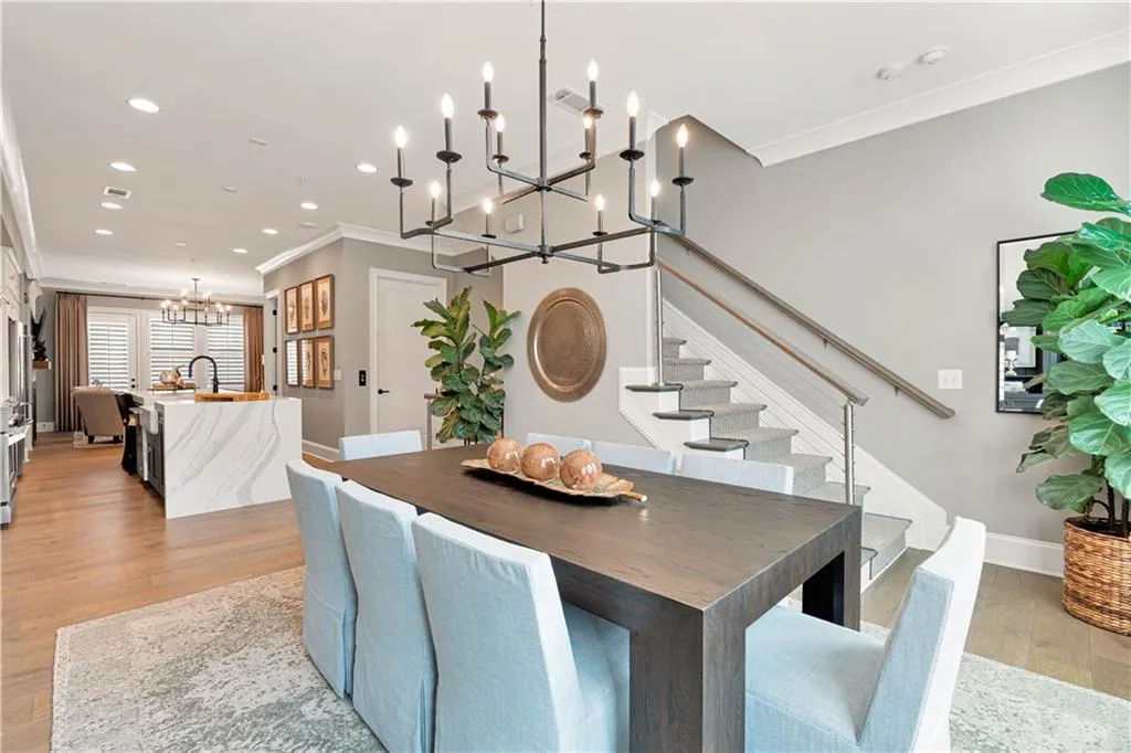 6723 Encore Boulevard, Sandy Springs, Georgia 30328, 3 Bedrooms Bedrooms, ,3 BathroomsBathrooms,Residential,Sold,6723 Encore Boulevard,7448421